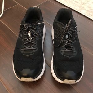 Hoka One One Women’s Clifton 6 size 8.5 wide